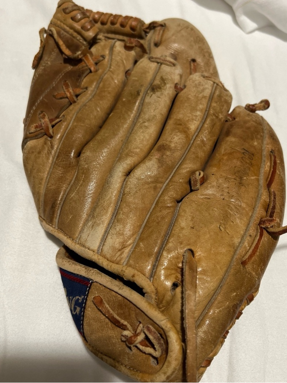 Spalding Brown Leather Men’s Baseball Glove